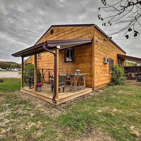 The Bovard Lodge Rustic Cabin Near Ohio River! Florence エクステリア 写真