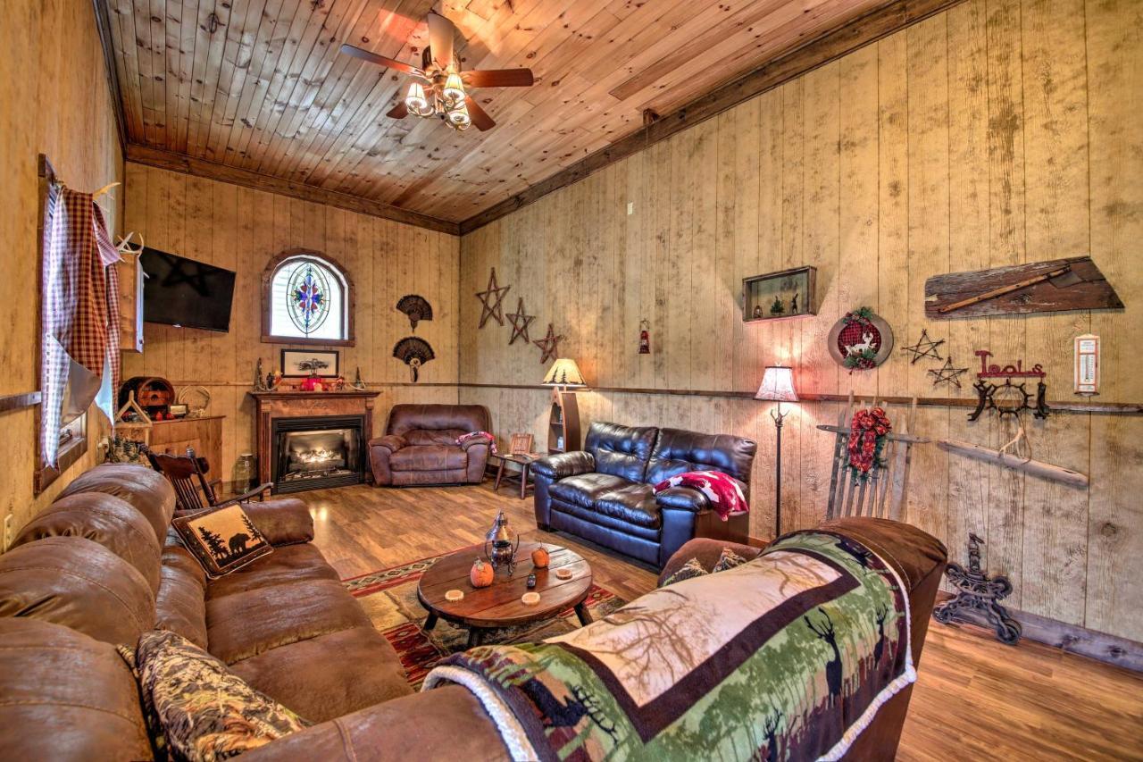 The Bovard Lodge Rustic Cabin Near Ohio River! Florence エクステリア 写真