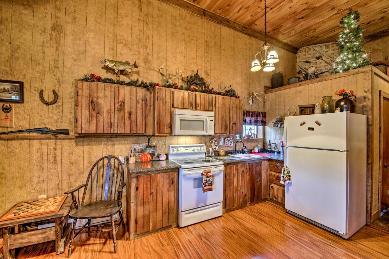 The Bovard Lodge Rustic Cabin Near Ohio River! Florence エクステリア 写真