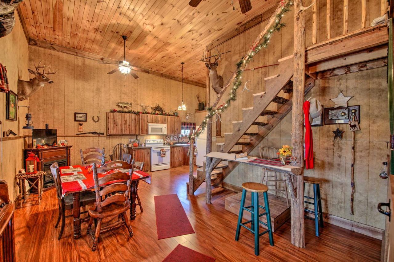 The Bovard Lodge Rustic Cabin Near Ohio River! Florence エクステリア 写真